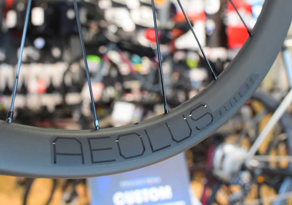 カーボンホイールが驚き価格‼ Bontrager Aeolus Elite Discホイール ...