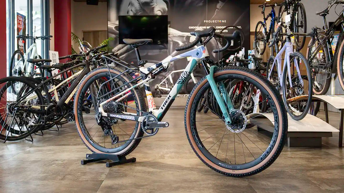 実車レビュー】Trek CheckOUT SL 7 AXS 登場!SRAM電動フルサス 実車レビュー】Trek CheckOUT SL 7 AXS 登場!SRAM電動フルサス