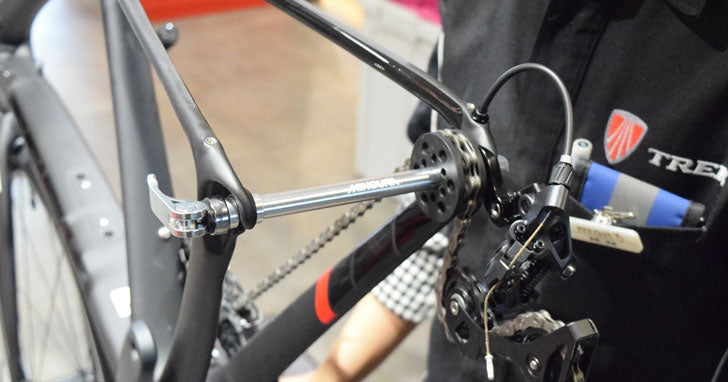 自転車の洗車も簡単快適に！MINOURA チェンローラー(CR-100) – バイク