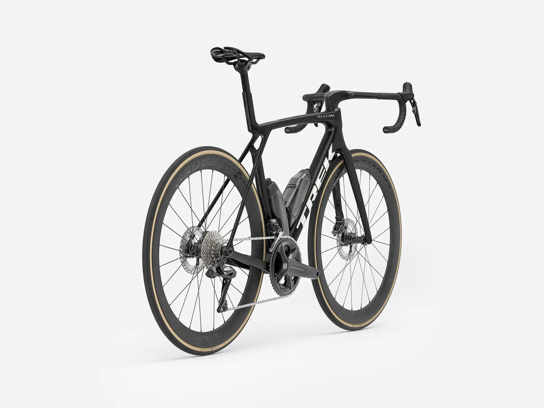 ブランド名:TREK、モデル名:Madone SLR 7 Gen 8、カラー名:Matte Deep Smoke、年式:2026年モデル