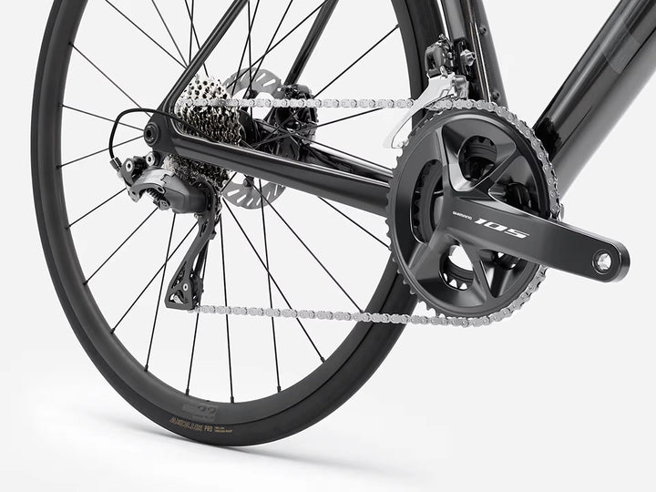 TREK Madone SL5 Gen8(2026年モデル)カラー:Gloss Dark Star/Matte Deep Smoke 機械式シマノ105クランクまわり