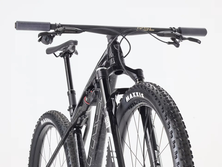 Trek Supercaliber SLR 9.8 X0 Flight Attendant Gen 2 2026年モデル