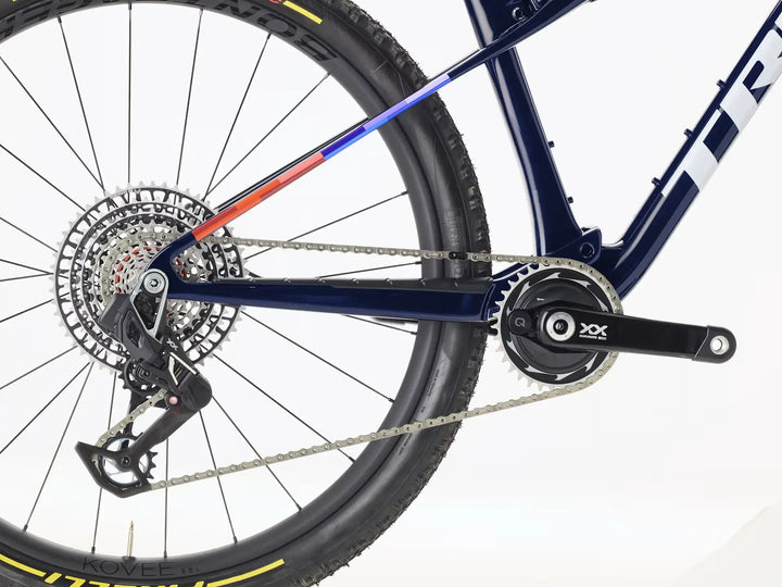 Trek Supercaliber SLR 9.9 XX Flight Attendant Gen 2 2026年モデル