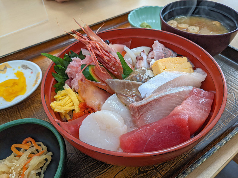 石巻で食べた海鮮丼