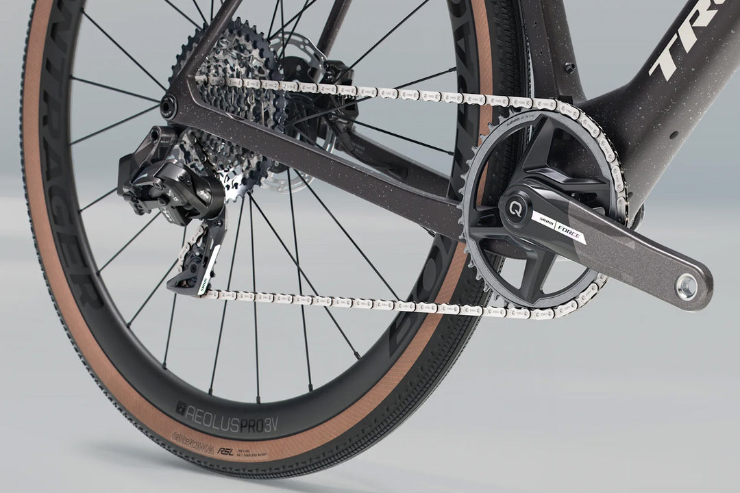 Trek Checkmate SLR7 AXS(トレック チェックメイトSLR7 AXS)のSRAM Force 電動ドライブトレイン