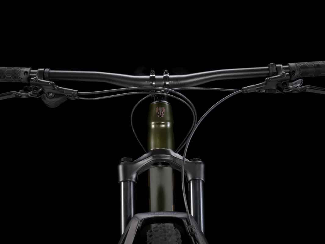 Trek Roscoe7(トレック ロスコ7)のゴールドのヘッドマーク