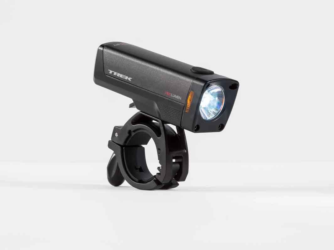 フロントライト Bontrager Ion Pro RT Front Light – バイクプラス