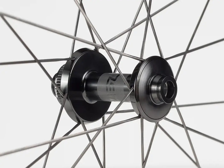 Bontrager Aeolus RSL 37V TLR ディスクロードホイール フロントハブ部分
