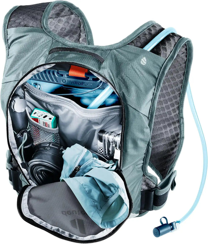 Deuter(ドイター)Rogla 5(ログラ5)グラファイト×シェール 携帯用工具やハイドレーションなどを入れたバッグ内