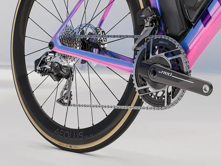 Madone SLR 9 AXS Gen 8 カラー:ICON Tête de la Course クランクとギア周り