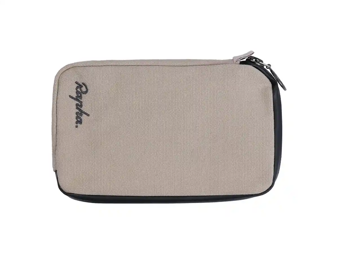 Rapha Essentialsケース グレー表にRaphaのロゴが小さく入る