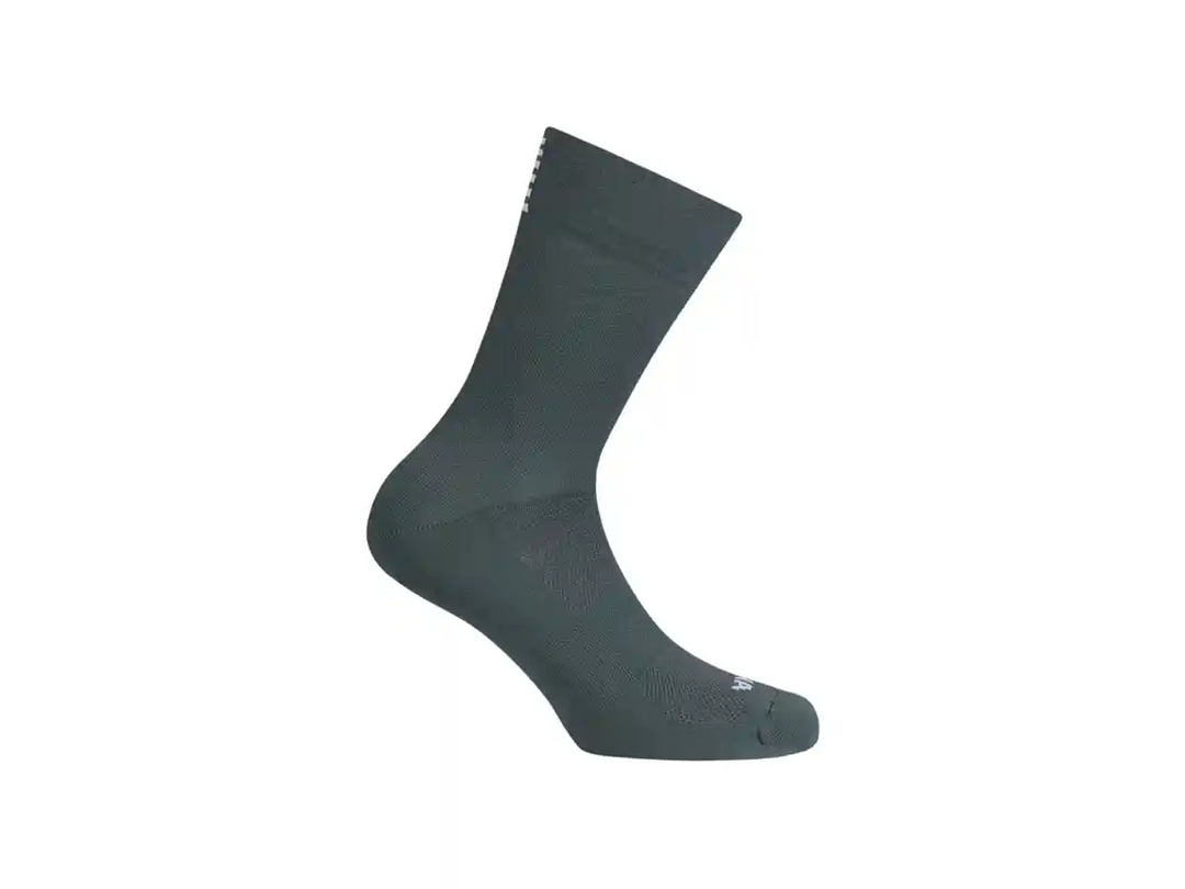 rapha Proチームサイクリングソックス ダークグレーを横から