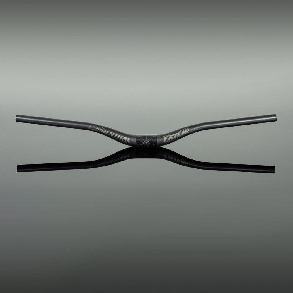 ブランド名:レンサル、商品名:ファットバー ライト カーボン 35、ライズ:40mm、ワイズ:760mm