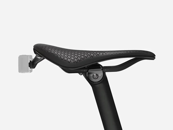 Trek Aeolus RSL AirLoom バイクサドルはブレンダーサドルマウントが付属しライトの取り付けが可能