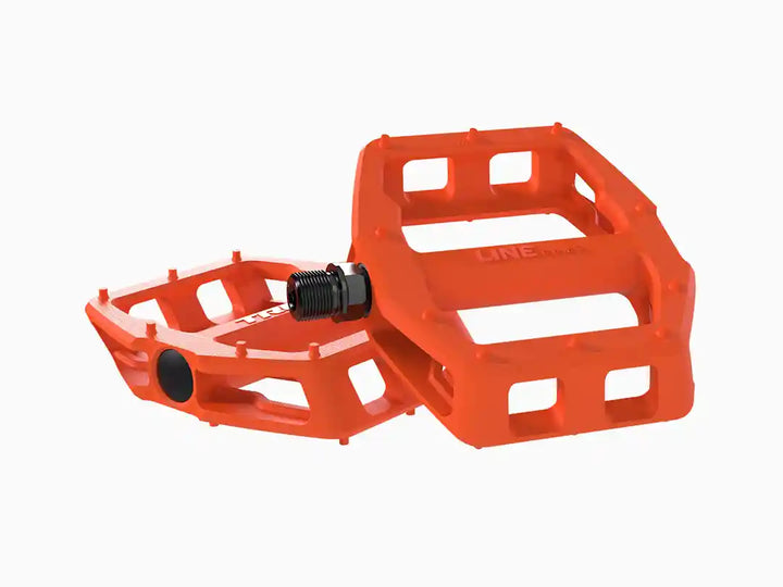 商品名:Trek Line Compフラットペダルセット カラー:Roarange