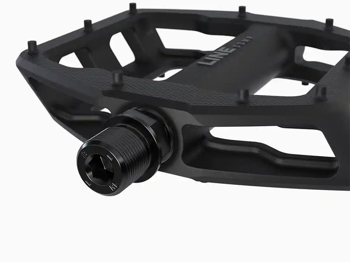 商品名:Trek Line Compフラットペダルセット カラー:Black シャフト部分の拡大写真