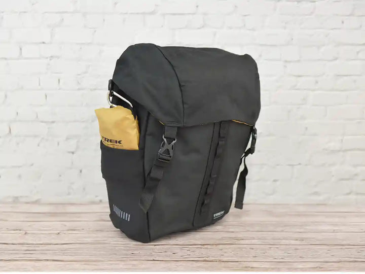 TREK Single Pannier(トレックシングル パニア バッグ)防水カバーはキャメル色