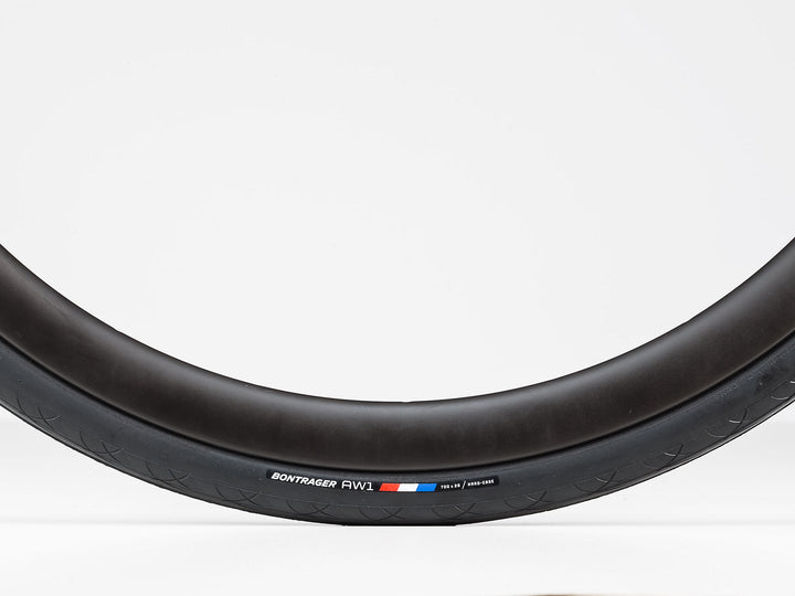 Bontrager AW1 Hard-Case Road Tire(AW1 ハードケース ロード タイヤ)