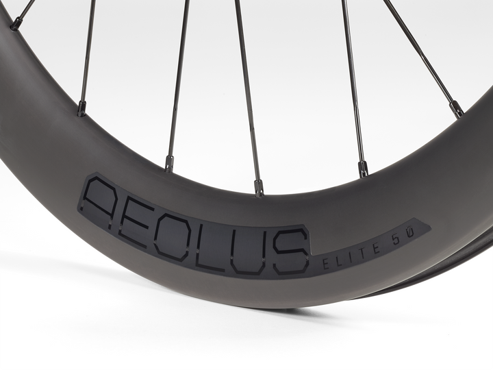 Bontrager Aeolus Elite 50 TLR Disc Road Wheel(アイオロス エリート 50 チューブレスレディ ディスク ロード ホイール)