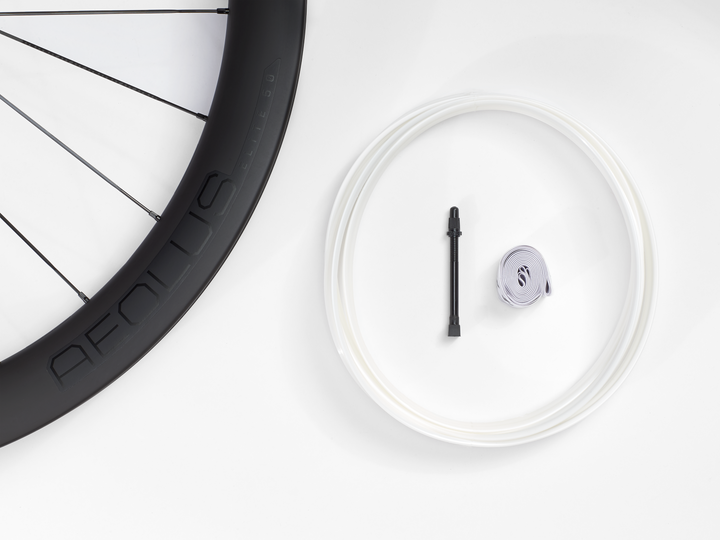 Bontrager Aeolus Elite 50 TLR Disc Road Wheel(アイオロス エリート 50 チューブレスレディ ディスク ロード ホイール)