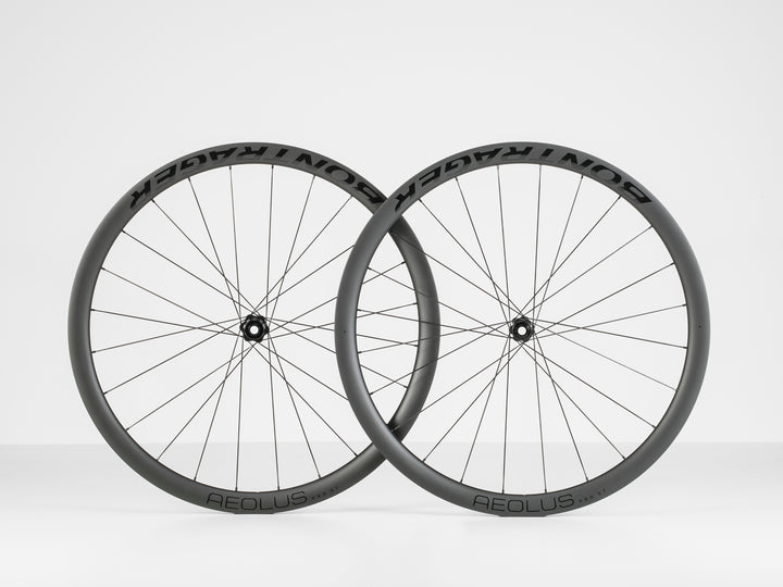 Bontrager Aeolus Pro 37 TLR Disc Road Wheel(アイオロス プロ 37 チューブレスレディ ディスク ロード ホイール)