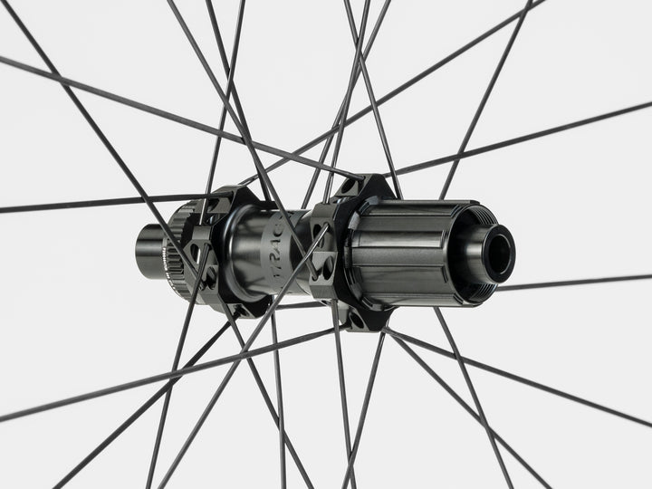 Bontrager Aeolus Pro 37 TLR Disc Road Wheel（アイオロス プロ 37 チューブレスレディ ディスク ロード ホイール）