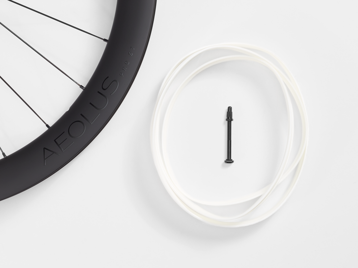 Bontrager Aeolus Pro 51 TLR Disc Road Wheel(アイオロス プロ 51 チューブレスレディ ディスク ロード ホイール)
