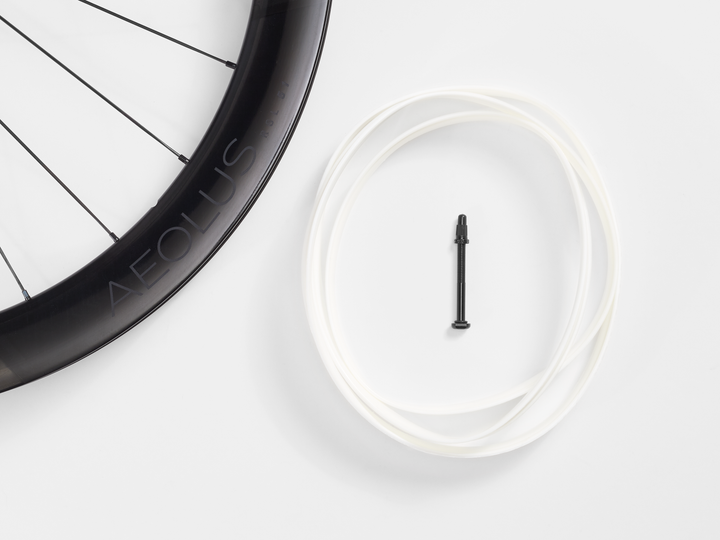 Bontrager Aeolus RSL 51 TLR Disc Road Wheel(アイオロス RSL 51 チューブレス ディスク ロード ホイール)