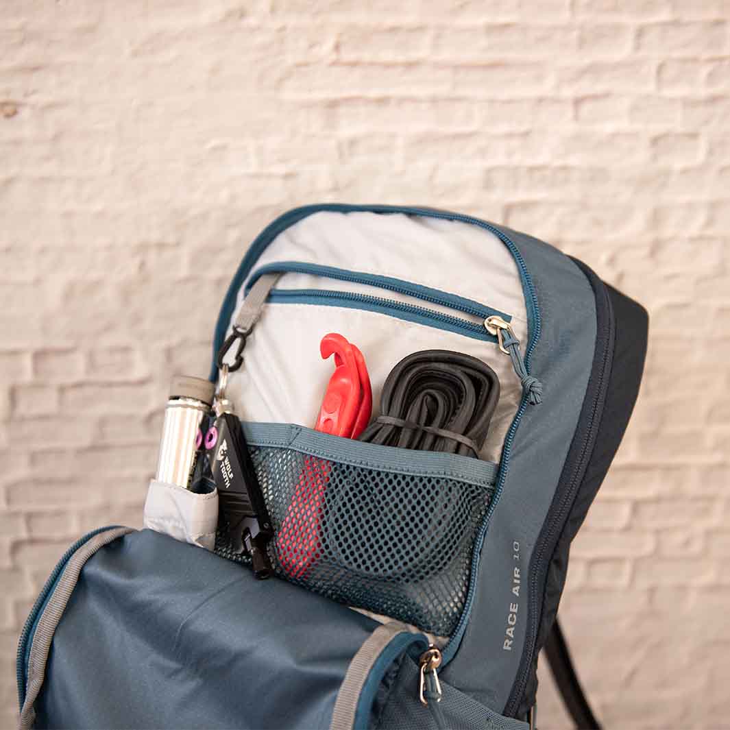 Deuter(ドイター)レースエアー10 インナーポケット収納