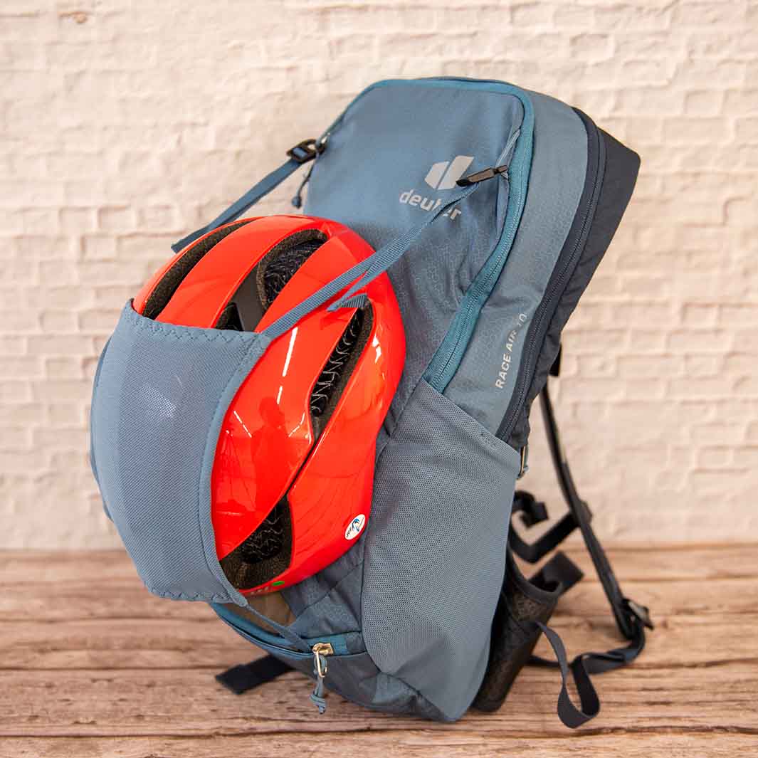 Deuter(ドイター)レースエアー10 ヘルメットカバー内蔵