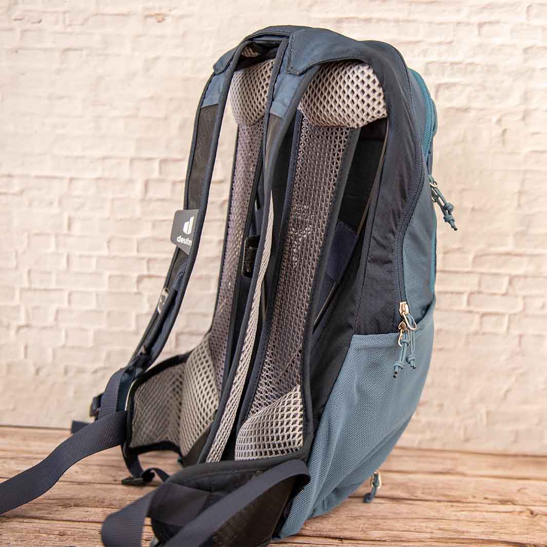 Deuter(ドイター)レースエアー10 背面のエアコンフォートシステム