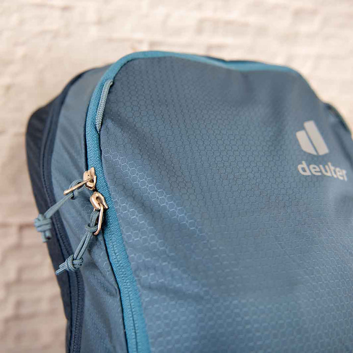 Deuter(ドイター)レースエアー10 生地素材拡大