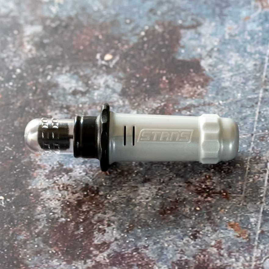 Stan's NoTubes Dart Tool(スタンズノーチューブ ダート ツール)