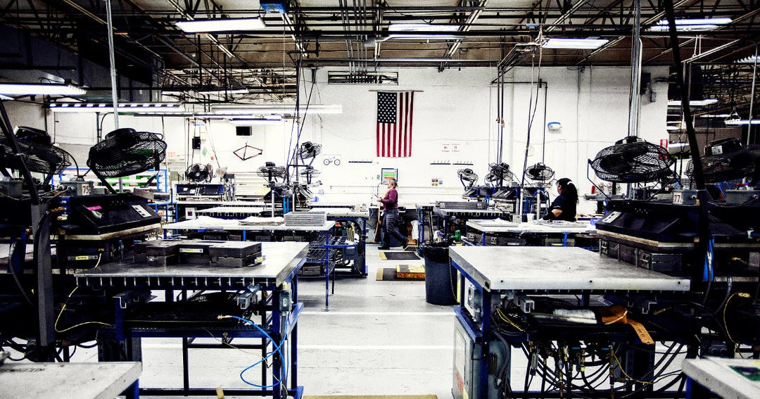 TREK OCLVカーボンフレーム製造工場レポート