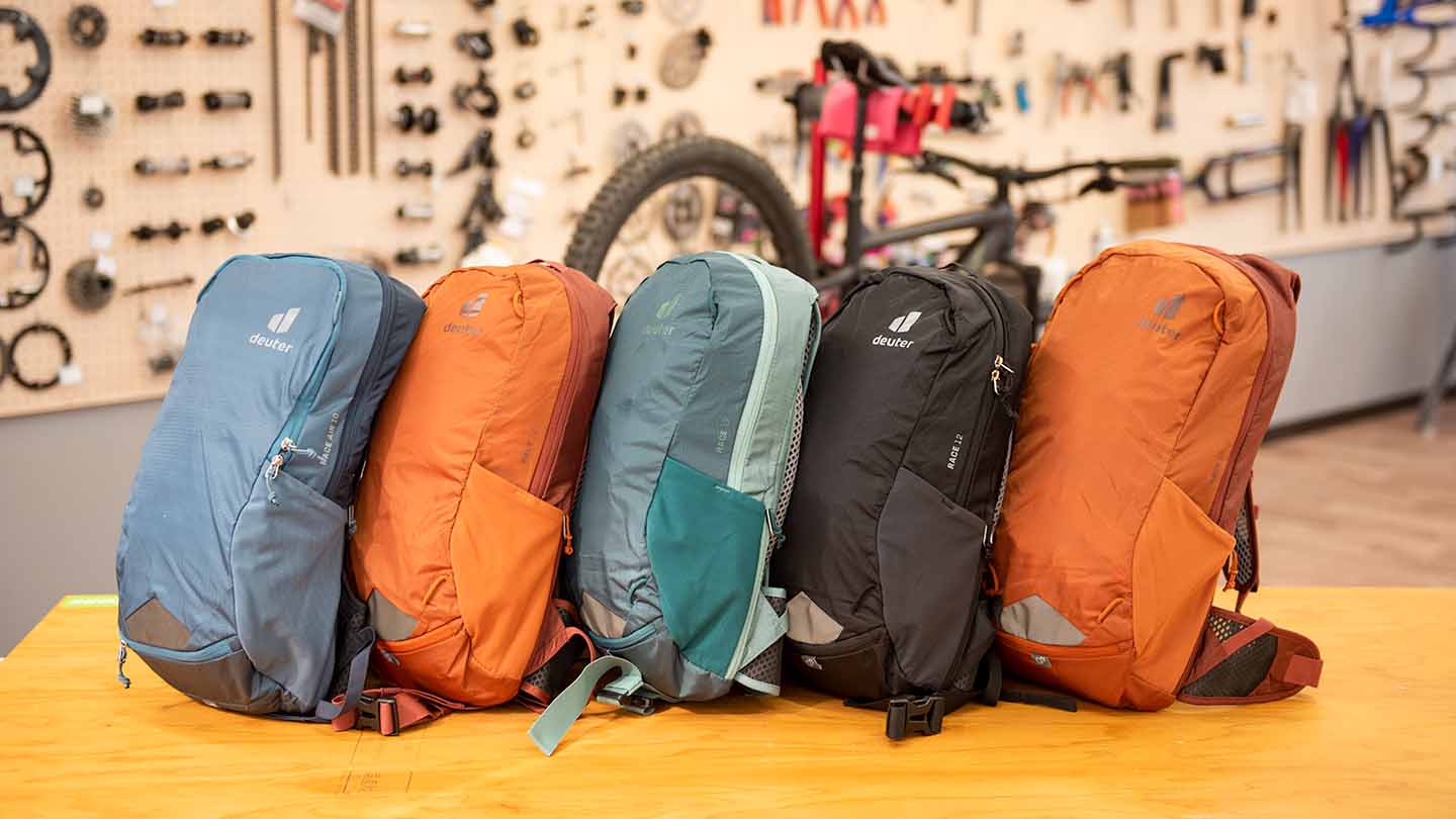 ドイターの自転車用バックパック人気シリーズRace（レース）がモデルチェンジ