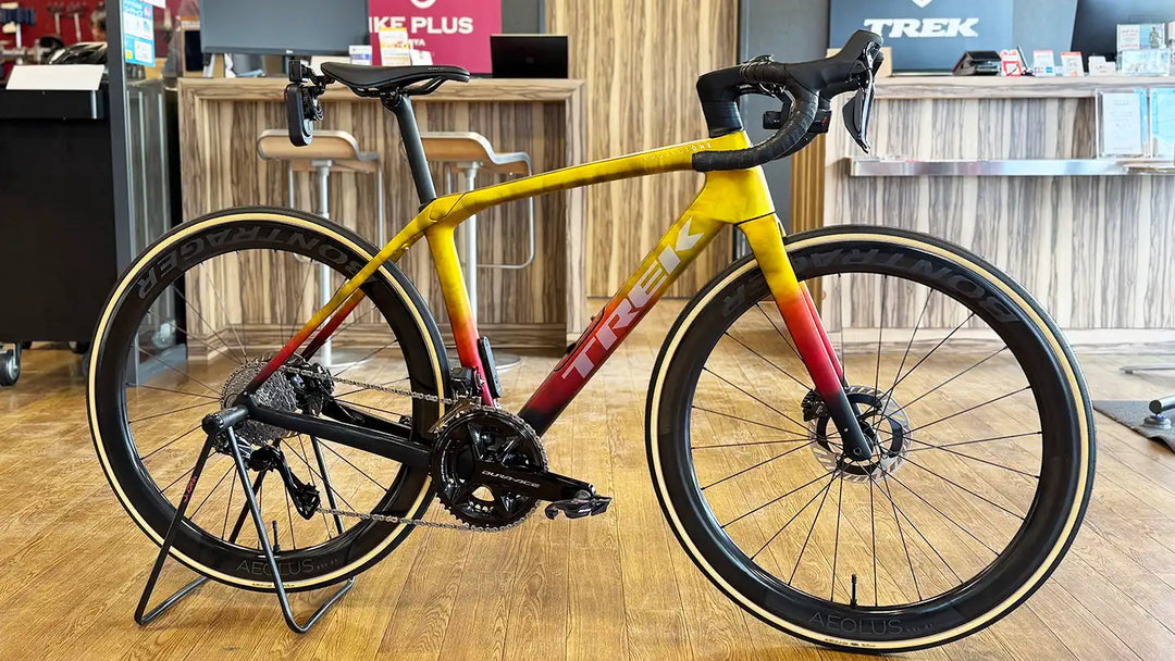 TREK Project One ギャラリー｜Domane SLR 9 ICON Real Smoke – Campfire