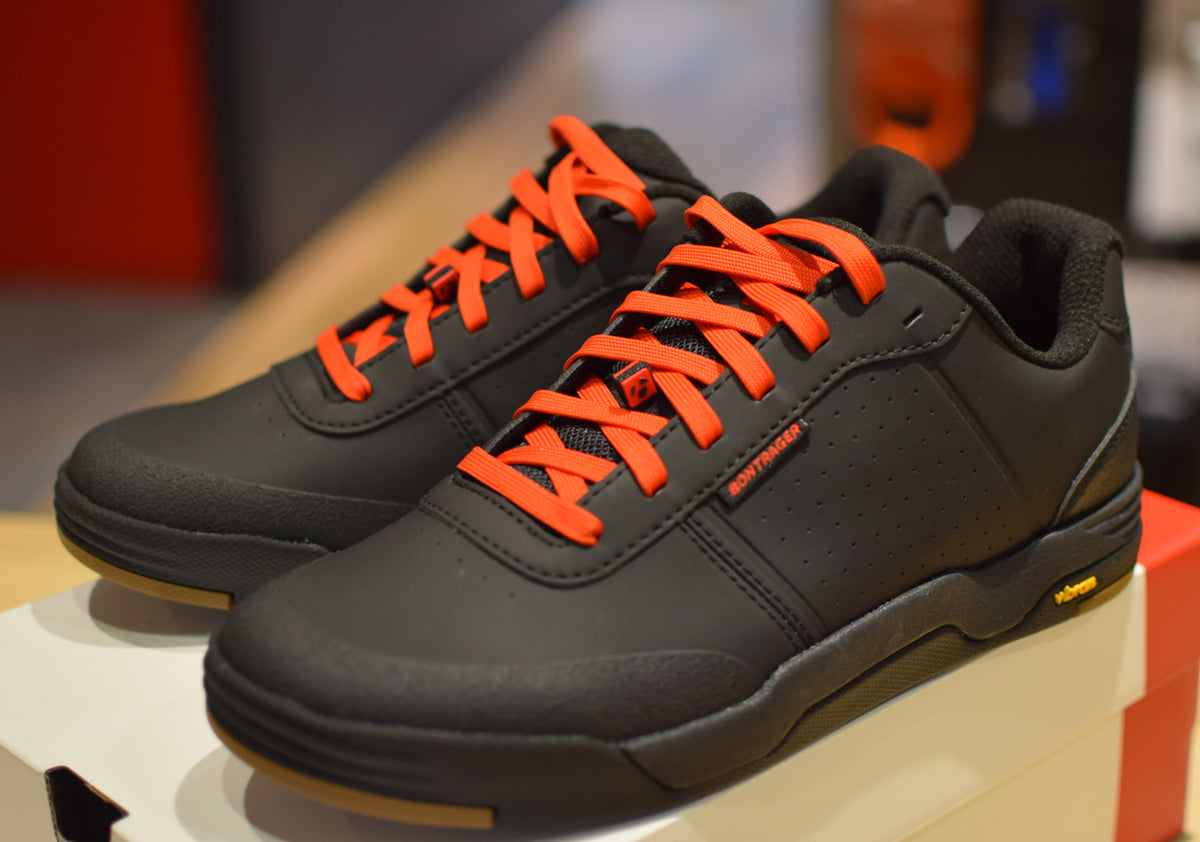 限定入荷！ Bontrager Flatline Mountain Bike Shoeフラットペダル