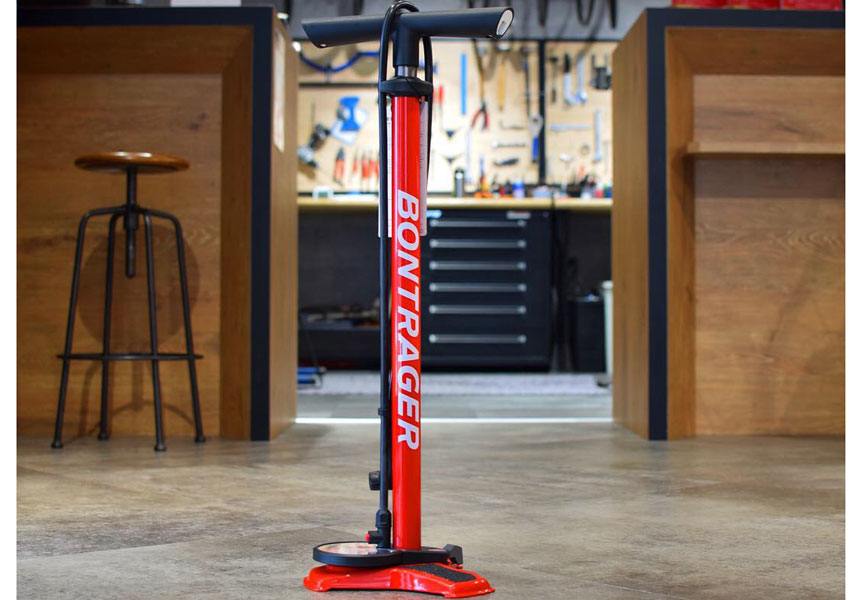 楽々空気が入る♪ボントレガーの空気入れ「デュアルチャージャー」