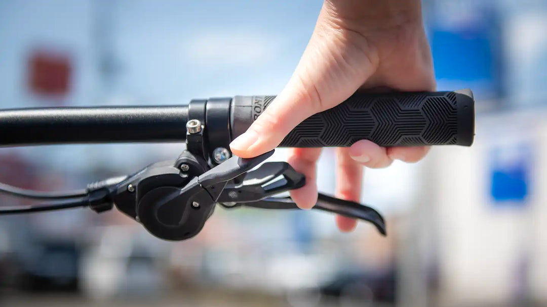 クロスバイク・マウンテンバイクの変速機操作イメージ