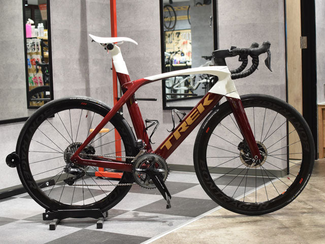 2019 TREK Madone SLR 9 Disc プロジェクトワン