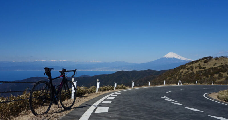 西伊豆スカイライン途中から見る富士山の絶景