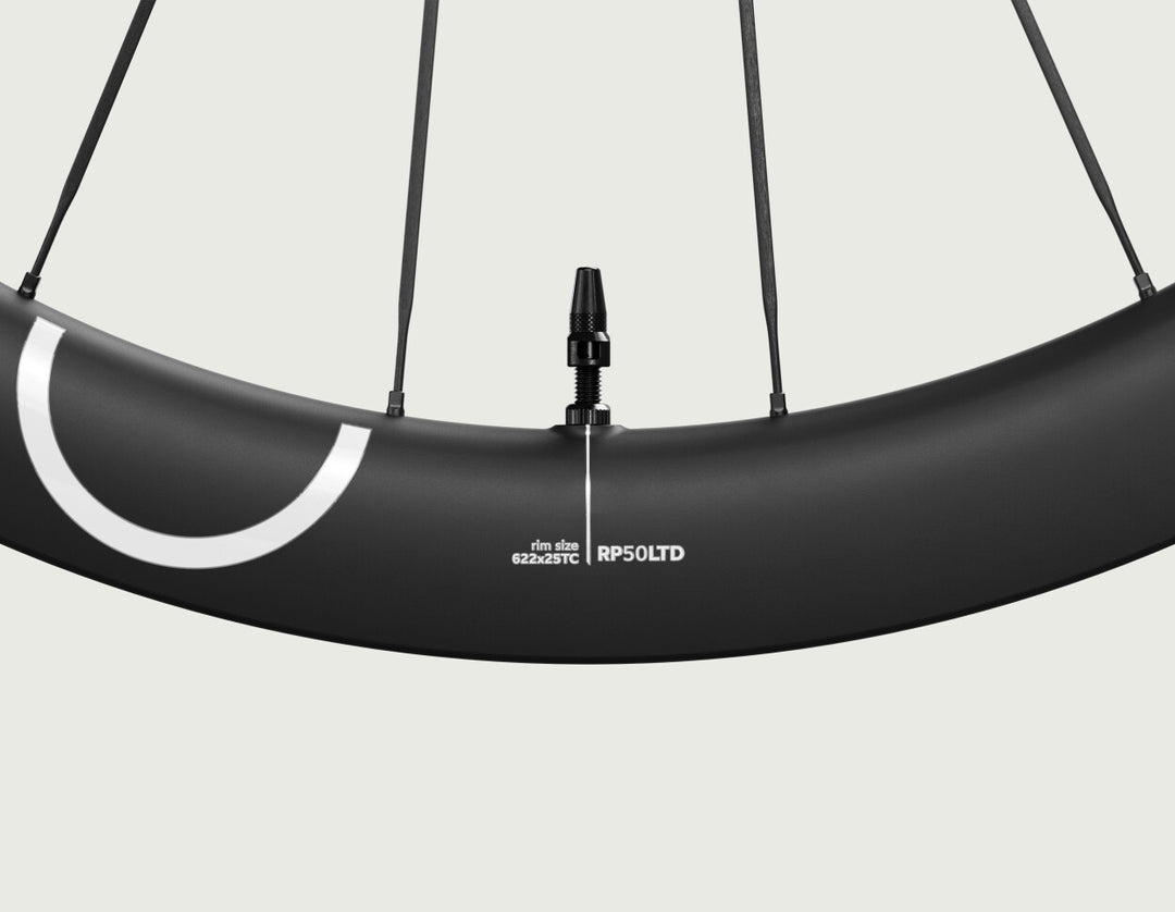 OQUO RP50LTD CS｜カーボンスポーク軽量エアロホイール 1371g
