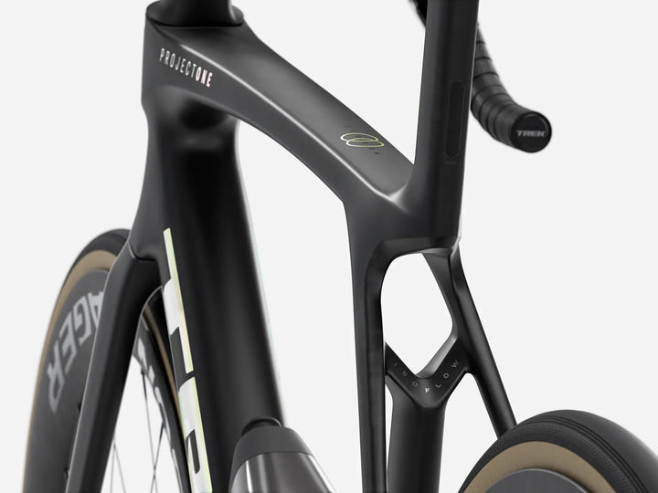Trek Madone SLR 7 AXS Gen 8 2026年モデル