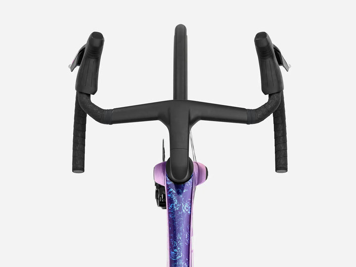 Trek Madone SLR 7 AXS Gen 8 2026年モデル