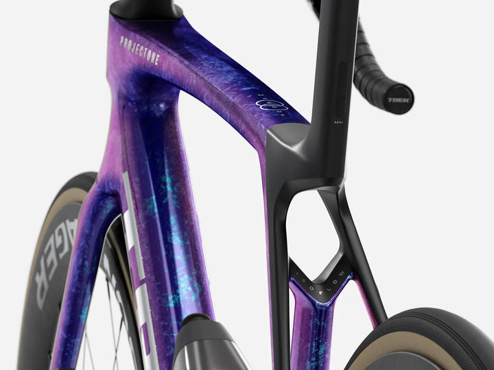 Trek Madone SLR 7 AXS Gen 8 2026年モデル
