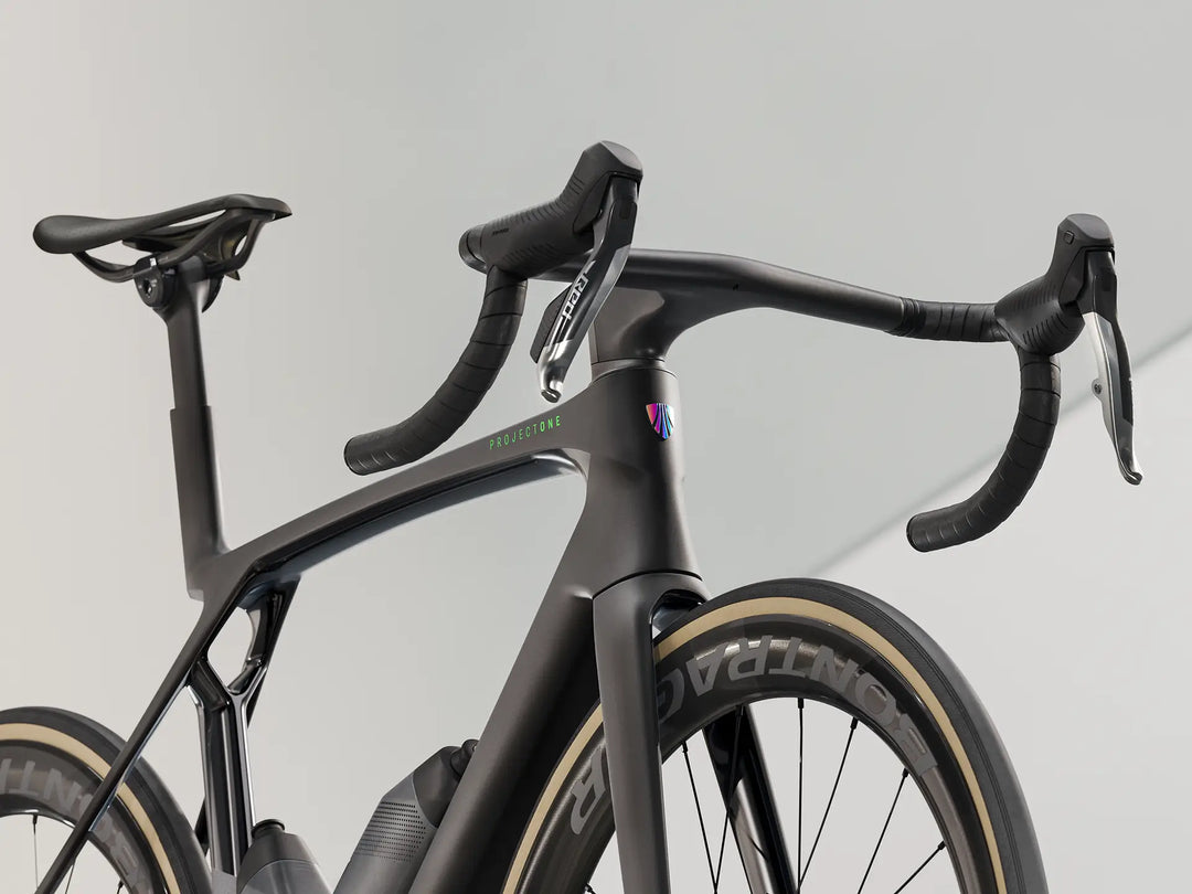 Trek Madone SLR 9 AXS Gen 8 2026年モデル