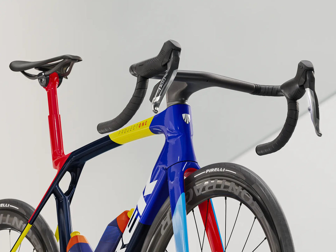 Trek Madone SLR 9 AXS Gen 8 2026年モデル
