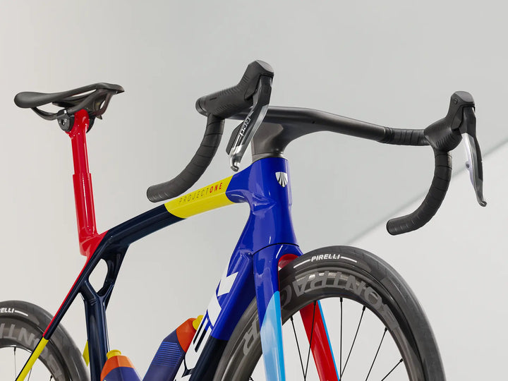 Trek Madone SLR 9 AXS Gen 8 2026年モデル