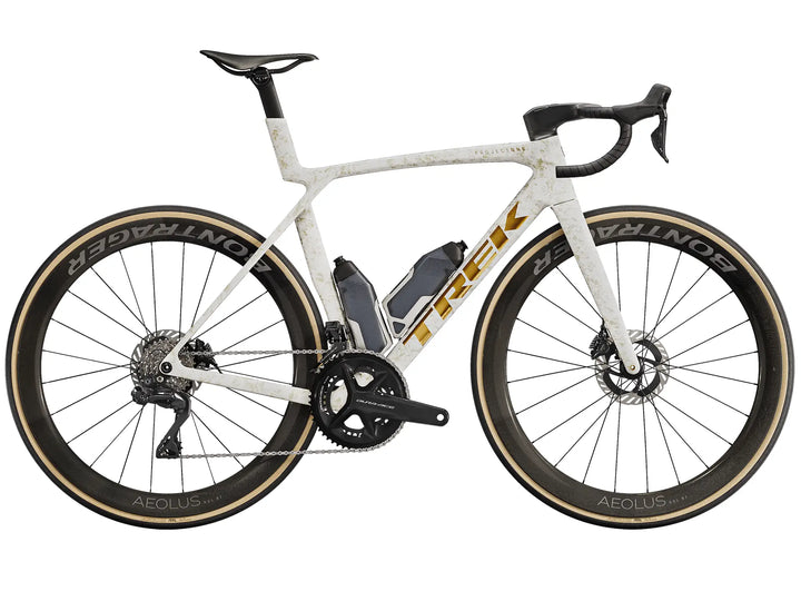 ブランド名：TREK、モデル名：Madone SLR 9 Gen 8、カラー名：Era White / Supernova Marble、年式：2026