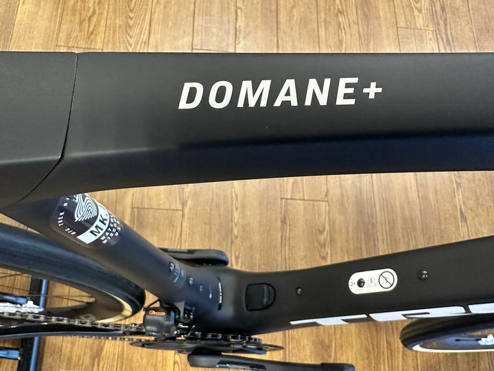 Trek Domane+ SLR 7 電動アシストロードバイク – バイクプラス Trek Domane+ SLR 7 電動アシストロードバイク – バイクプラス